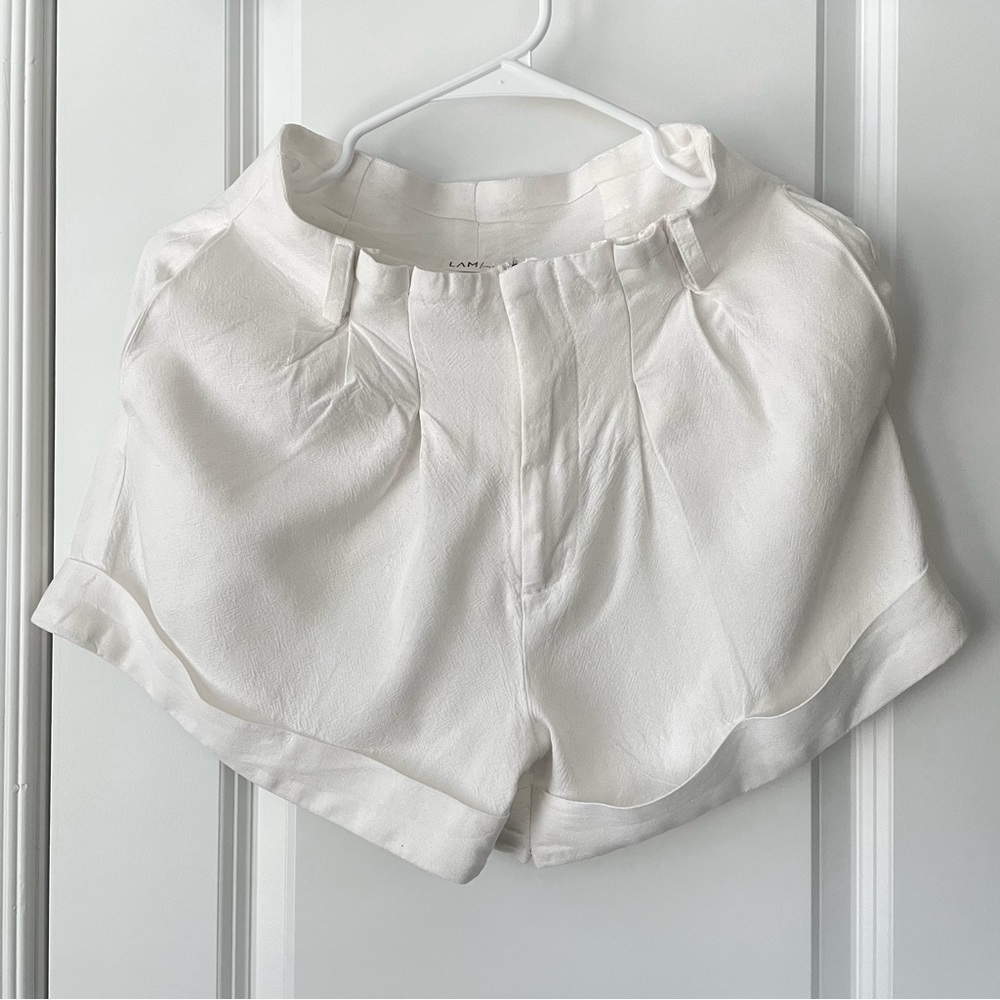 NWOT White linen short. Size Xs